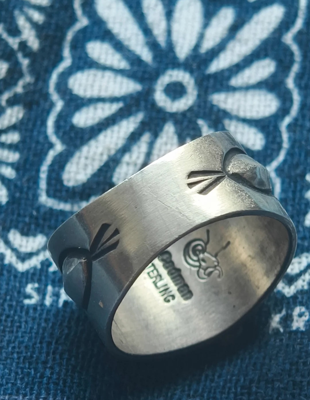 Stand out without colliding with the Navajo Indian Silver Jewelry Ring