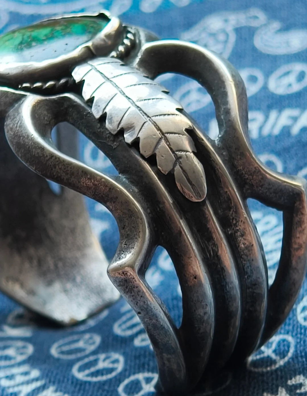 Navajo Sand Craft Bracelet with American Indian Silver Jewelry